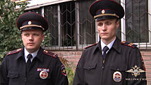 Воронежские полицейские спасли из горящей квартиры бабушку и двух её внучек