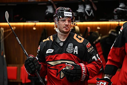 Владимир Ткачёв, с которым расторг контракт Авангард, стал игроком Металлурга