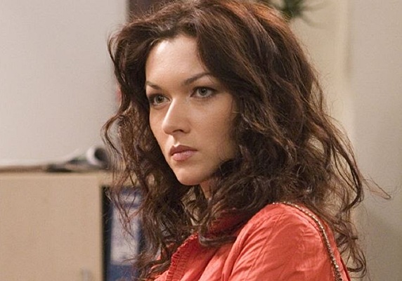 Студент қыздарды ұрып жатқан орыс студенттерінің порно видеоларын қараңыз.