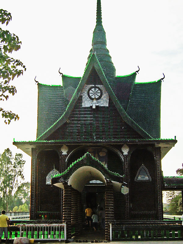 Храм миллиона бутылок, Таиланд, Азия