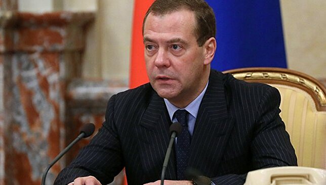 Медведев поручил главам ряда регионов РФ лично контролировать ввод жилья