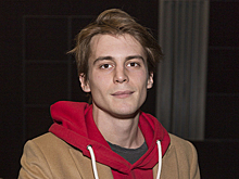 Иван Янковский вышел в свет под ручку с другой женщиной