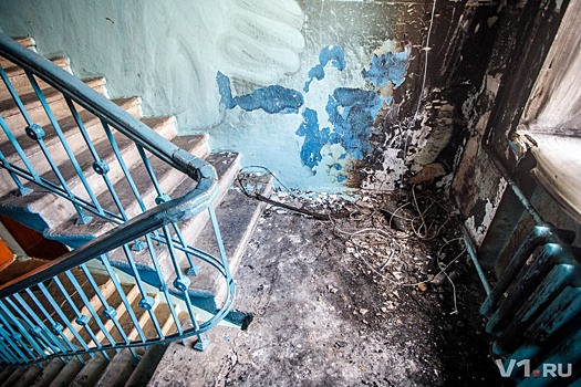 «Нас едва не сожгли в своих квартирах!»: жильцы дома на Баррикадной пострадали от пироманов