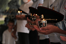 Полицейские в Татарстане зажгли «Свечу памяти» в Парке Победы