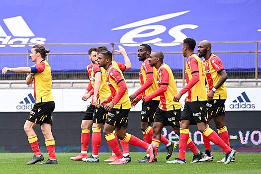 Чемпион Франции проиграл дома «Лансу»