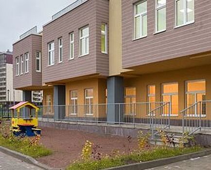 Смольный выкупит два здания детских сада у Газпрома и Setl Group