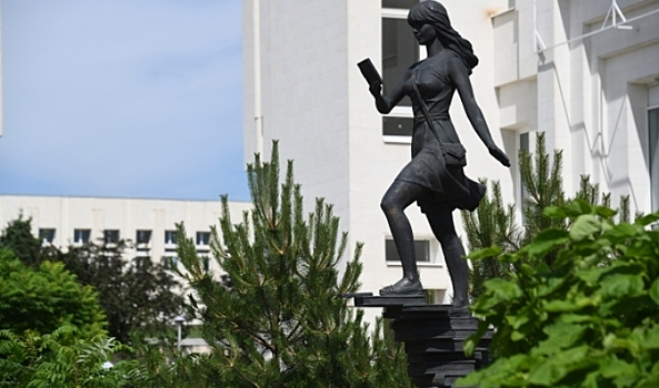 Волгоградцам объяснили, как заключить договор о платных образовательных услугах