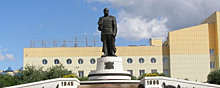 В Омске отремонтировали подсветку памятника маршалу Жукову