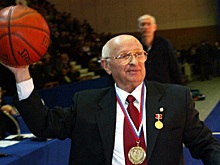 Прерванный полет центрового из поднебесья. Олимпийскому чемпиону Сеула исполнилось бы 60 лет. ХРОНОГРАФ-2026