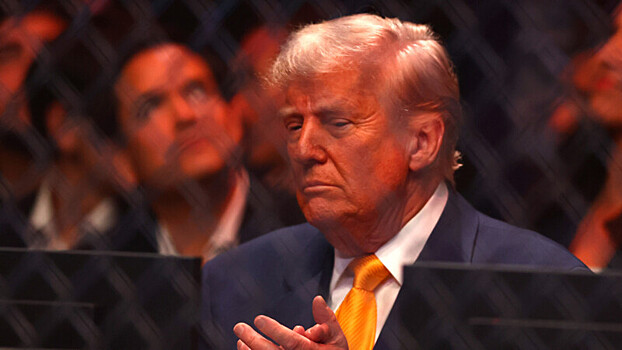 Президент США Дональд Трамп посетил турнир UFC 314