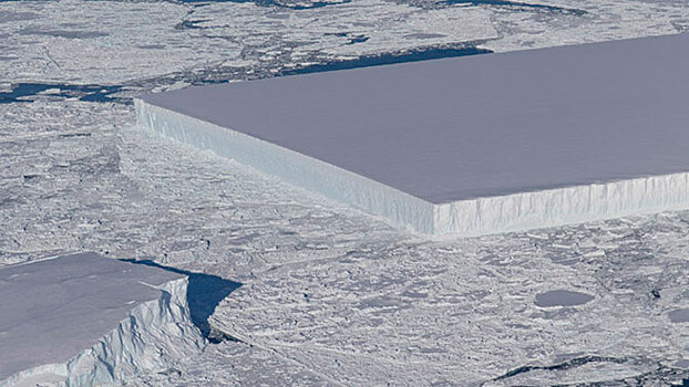 В NASA раскрыли секрет идеально прямоугольного айсберга