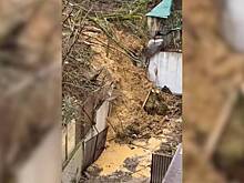 Россиян из дома под угрозой оползня призвали ждать реальной опасности