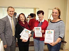 Депутат Зяблицев отметил стипендиями руководителей клубов из Кировского района Екатеринбурга