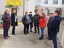 Перед входом в клуб «ИМА-Лианозово» покрасят ограждение