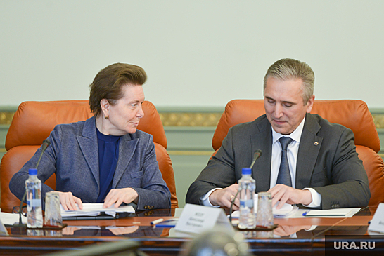 Наталья Комарова поблагодарила Александра Моора за развитие сотрудничества