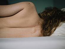 Названы худшие для здоровья позвоночника повседневные привычки