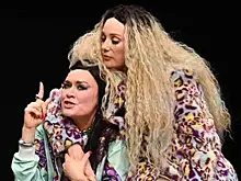 Гастроли актрис Хаматовой и Машковой провалились из-за нецензурной брани