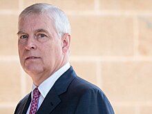 Принца Эндрю лишили покоев в Букингемском дворце из-за обвинения в изнасиловании – СМИ