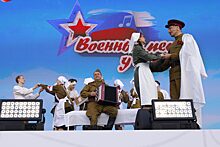Смотрим, как прошел народный концерт «Военные песни у кремля»