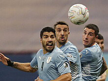 ФИФА поручила убрать две чемпионские звезды с футболок сборной Уругвая