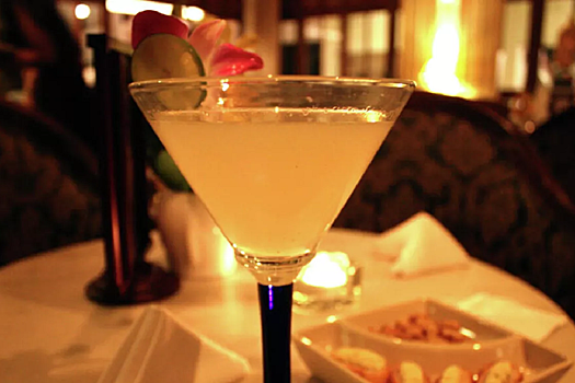 Врач рассказала об опасности употребления алкогольных коктейлей