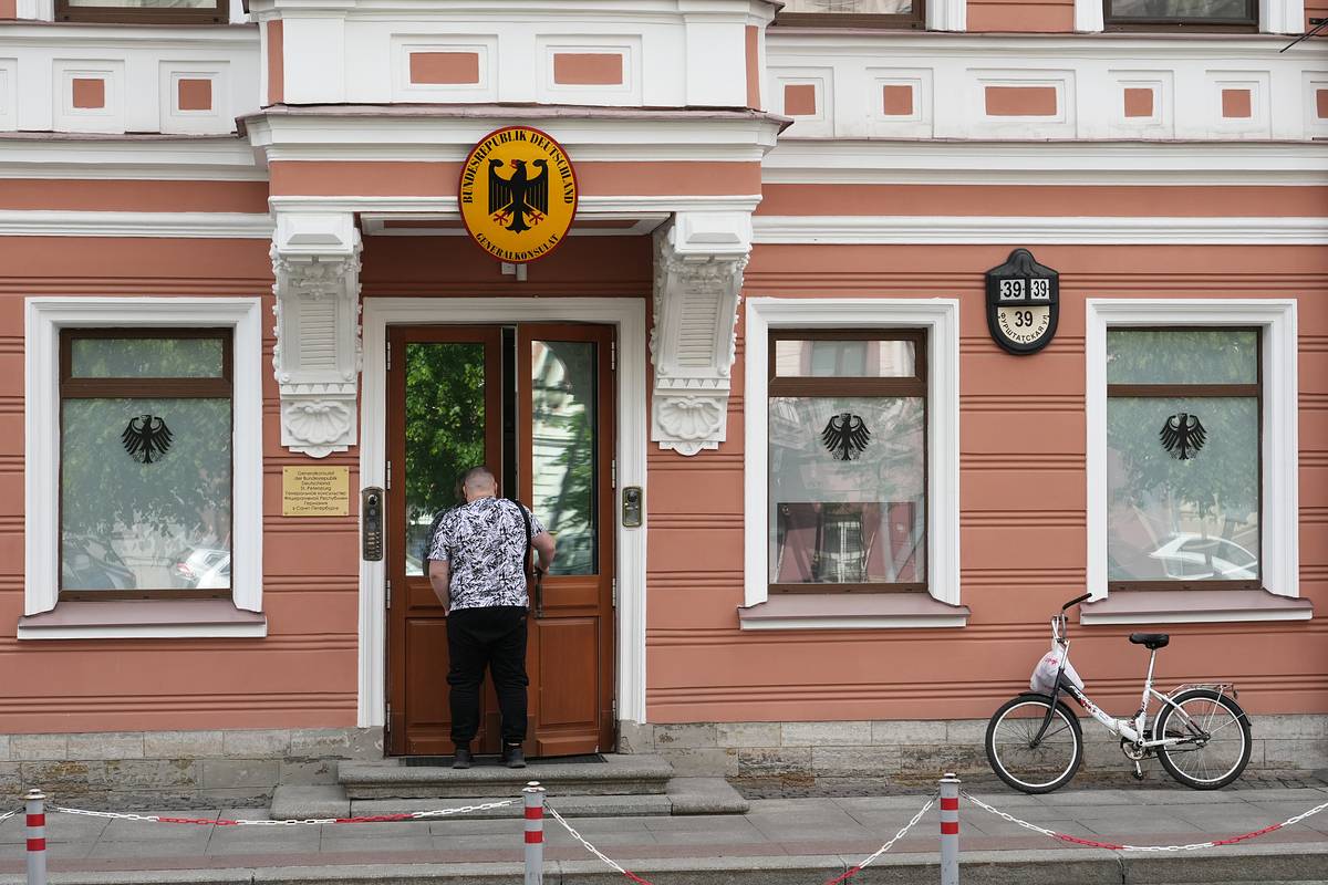 Посольство России высмеяло дипмиссию ФРГ из-за глагола