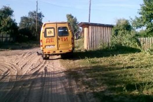 Жители алтайского села добились ремонта школьного автобуса