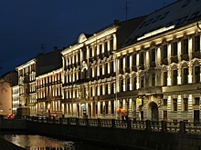 Здания на набережной Адмиралтейского канала получили художественную подсветку