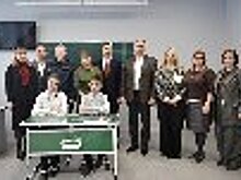 В СОШ № 3 Тамбовской области открыли «Парту Героя» в честь участника СВО Дмитрия Разваляева