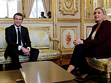 Макрон провел переговоры о правительстве с Ле Пен и с коммунистами