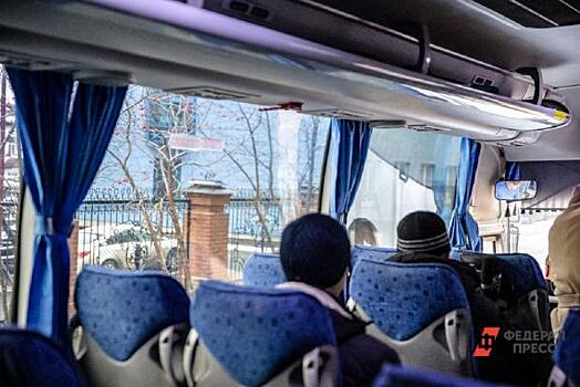 Женщину зажало в перевернувшемся автобусе на Сахалине: Бастрыкин уже дал поручение