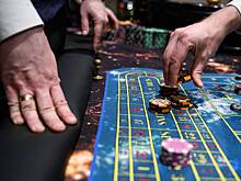 Назван способ заработка украинских олигархов на россиянах