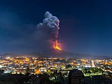 На Сицилии произошло извержение вулкана Этна: фотогалерея