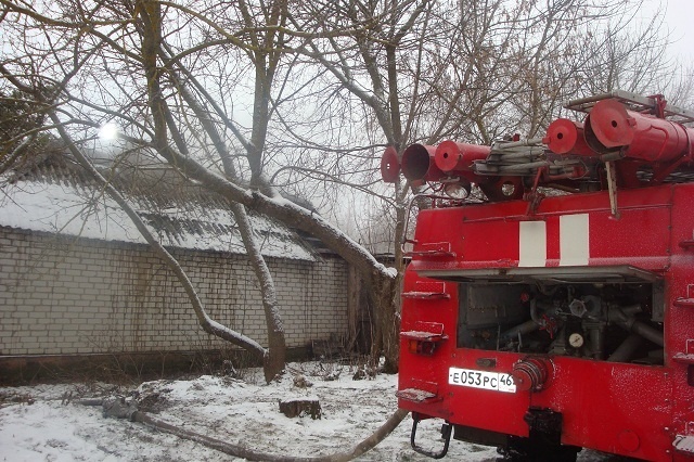 В Курской области загорелся жилой дом во Льгове