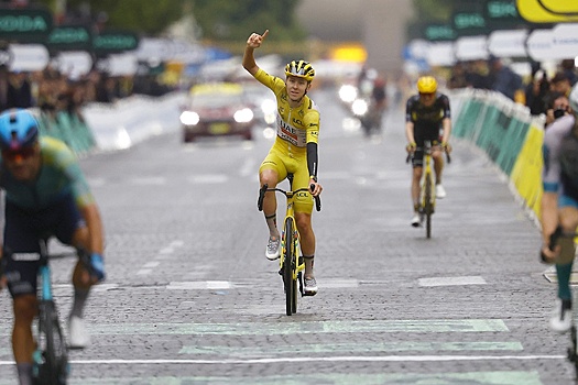 Словенец Погачар выиграл свой четвертый  "Тур де Франс"