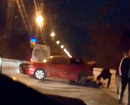 Водитель иномарки попал в больницу после ДТП под Новокузнецком