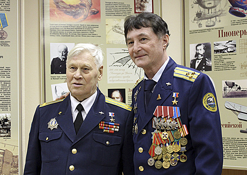Юнармейцы Челябинского филиала ВУНЦ ВВС «ВВА» приняли участие во встрече с настоящими героями