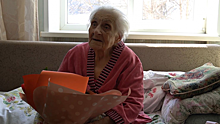 Росгвардейцы поздравили 103-летнюю саратовчанку-ветерана с днем рождения и 8 Марта