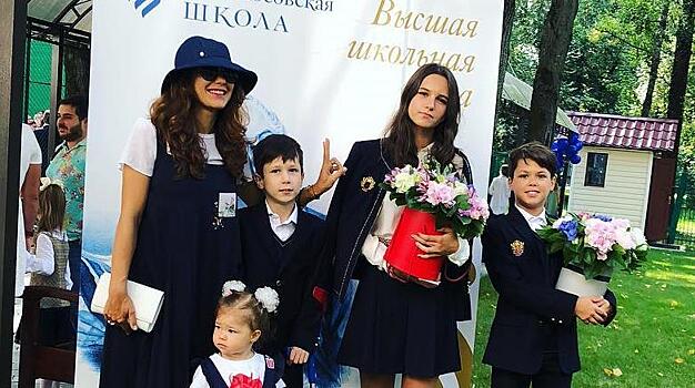 Екатерина Климова, Татьяна Навка и другие звезды поздравили с началом учебного года