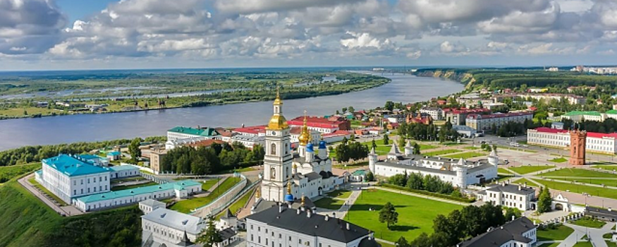 Тюменский губернатор Моор намерен организовать поездки для детей участников СВО