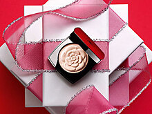 Chanel предложил пудру-камелию