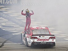 Кайл Ларсон выиграл гонку NASCAR Cup в Мичигане