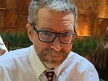 Автор статьи об убийстве посла ответил на критику Захаровой