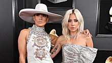 Дженнифер Лопес в гигантской шляпе, Леди Гага и Хайди Клум на церемонии "Грэмми-2019"