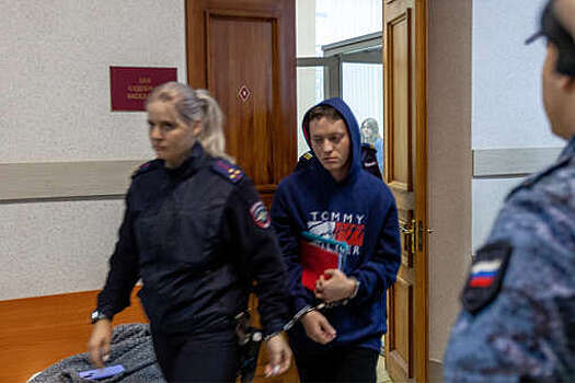 Певца Шарлота приговорили к 5,5 года колонии-поселения за реабилитацию нацизма