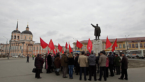 Романовы призвали взять все лучшее из периода СССР и Российской империи