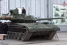 Перспективный танк Т-14 "Армата" осваивают будущие офицеры в Омске