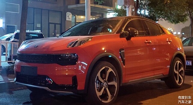 Купе-кроссовер Geely и Volvo засняли «живьем». Плюс фото салона