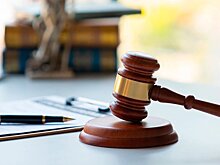 Присяжная по делу о сексуальном насилии Канады-2018 обвинила адвокатов в неподобающем поведении: «Они шепчутся и смеются, будто обсуждают нашу внешность». Судья распустила коллегию