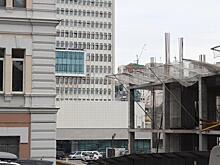 Известный бизнесмен ведет опасную стройку в центре Владивостока?
